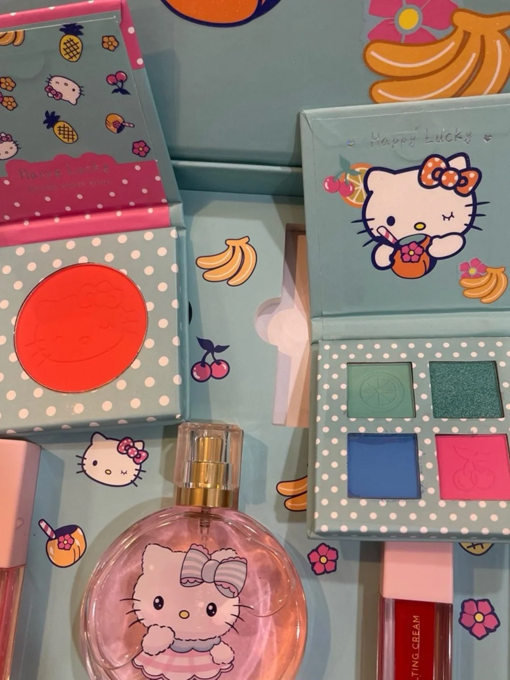 Kitty themed